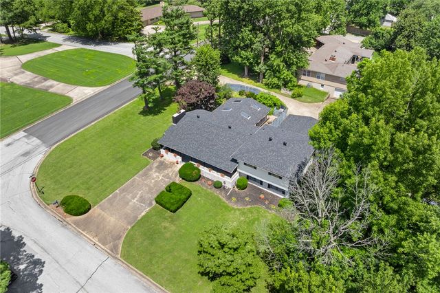 1123 N Liberty Street, Harrison, AR 72601