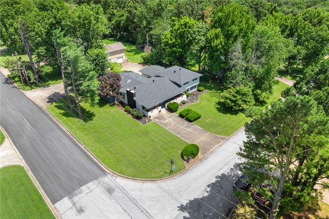 1123 N Liberty Street, Harrison, AR 72601