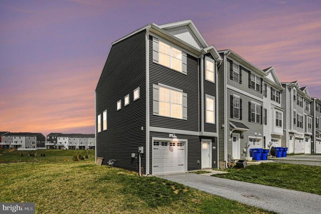 246 HUDSON BLVD, Red Lion, PA 17356