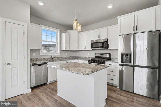 246 HUDSON BLVD, Red Lion, PA 17356