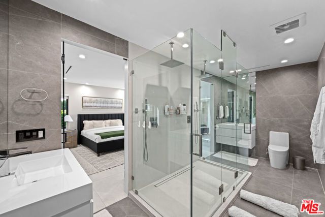 201 S Bedford Drive, Beverly Hills, CA 90212