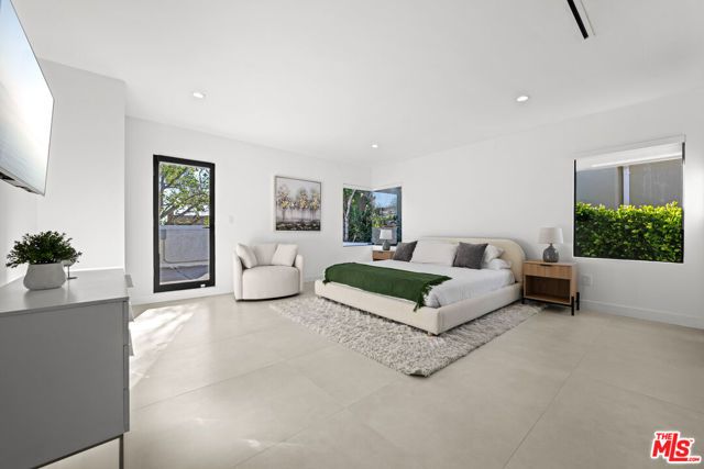 201 S Bedford Drive, Beverly Hills, CA 90212