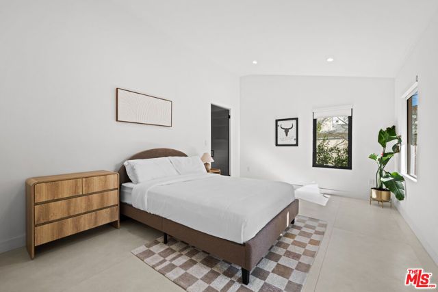 201 S Bedford Drive, Beverly Hills, CA 90212