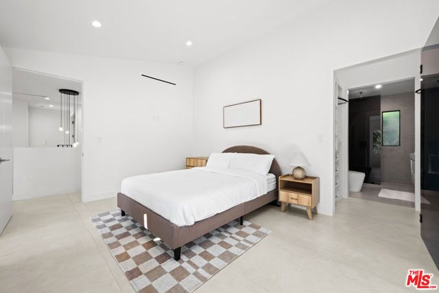 201 S Bedford Drive, Beverly Hills, CA 90212