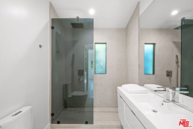 201 S Bedford Drive, Beverly Hills, CA 90212