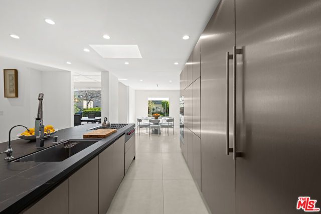 201 S Bedford Drive, Beverly Hills, CA 90212