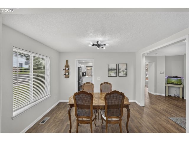 34703 ALPINE Ave, St Helens, OR 97051