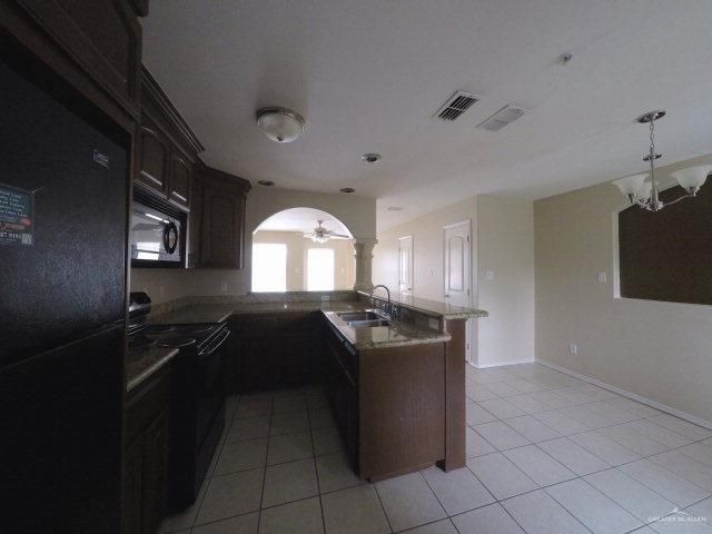 400 S 49th Street 3, Mcallen, TX 78501