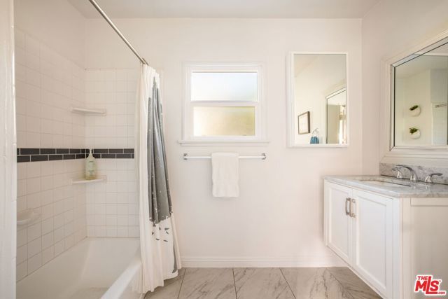 2464 Ocean Park Boulevard, Santa Monica, CA 90405