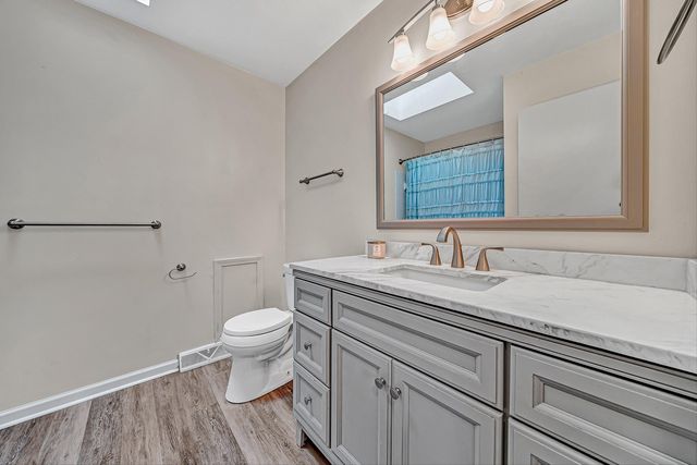 8127 Ashton LN, Roanoke, VA 24019