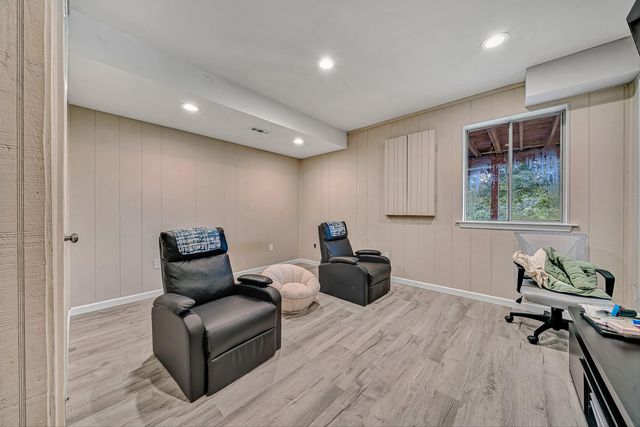 8127 Ashton LN, Roanoke, VA 24019
