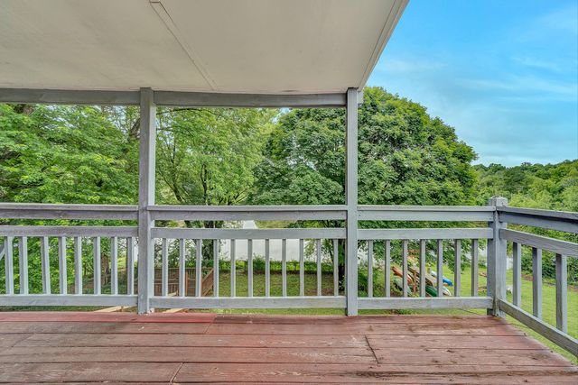 8127 Ashton LN, Roanoke, VA 24019