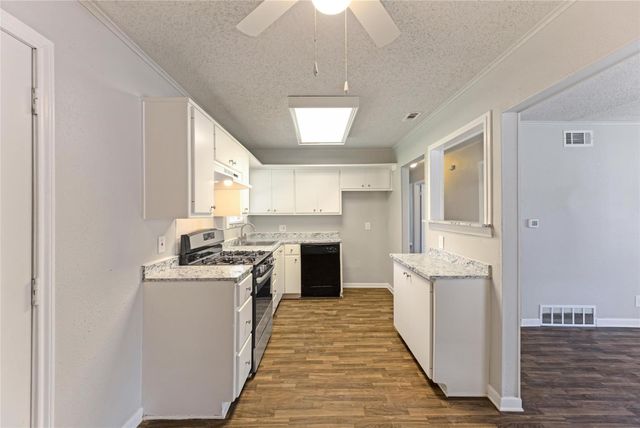 4713 Laverda Drive, Haltom City, TX 76117