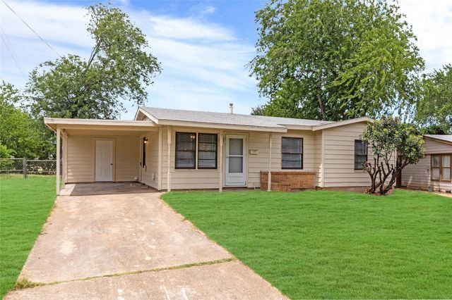 4713 Laverda Drive, Haltom City, TX 76117