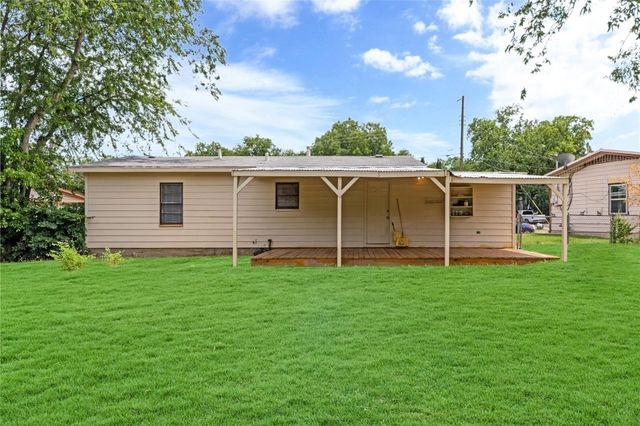 4713 Laverda Drive, Haltom City, TX 76117