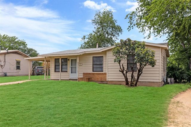 4713 Laverda Drive, Haltom City, TX 76117