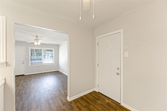 4713 Laverda Drive, Haltom City, TX 76117