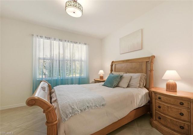 2275 Dancy ST, Naples, FL 34120