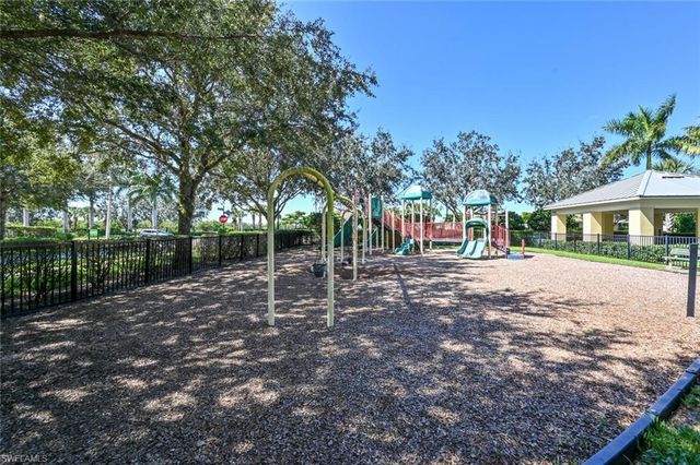 2275 Dancy ST, Naples, FL 34120