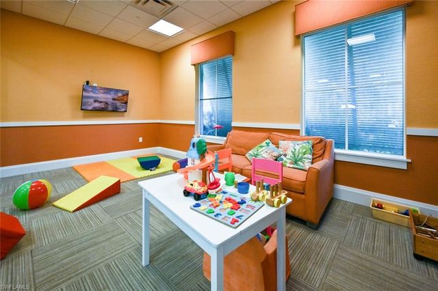 2275 Dancy ST, Naples, FL 34120