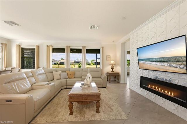 2275 Dancy ST, Naples, FL 34120