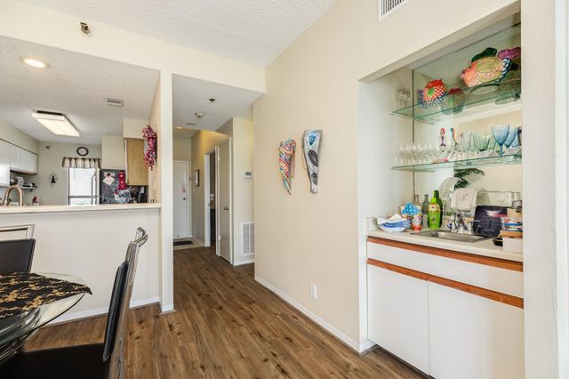 7700 Seawall Boulevard 703, Galveston, TX 77551