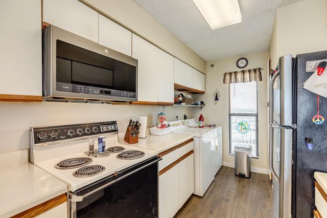 7700 Seawall Boulevard 703, Galveston, TX 77551