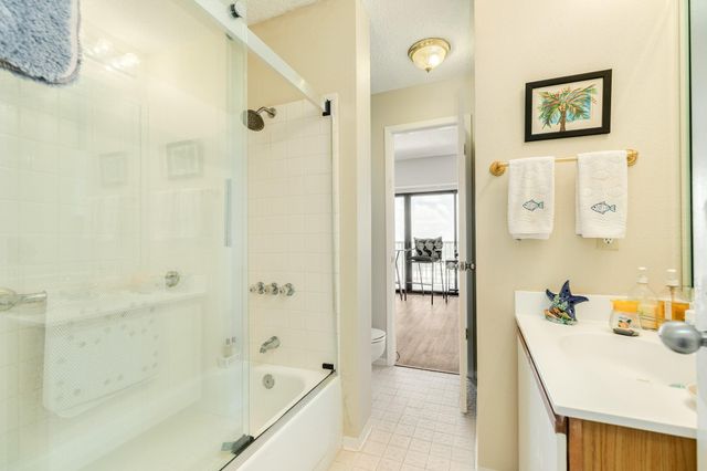 7700 Seawall Boulevard 703, Galveston, TX 77551