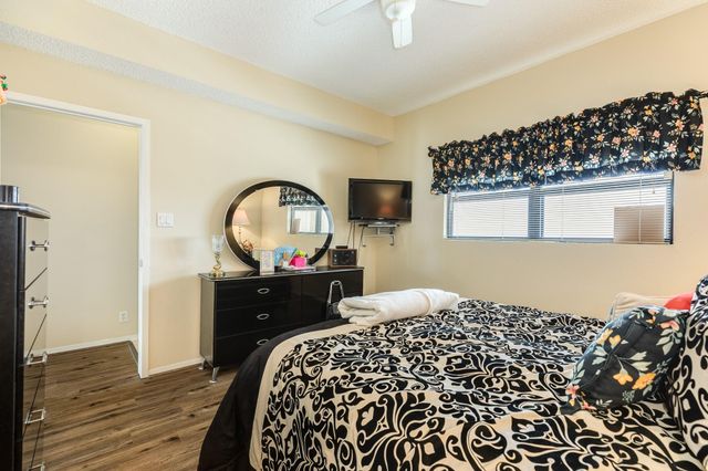 7700 Seawall Boulevard 703, Galveston, TX 77551