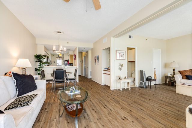 7700 Seawall Boulevard 703, Galveston, TX 77551