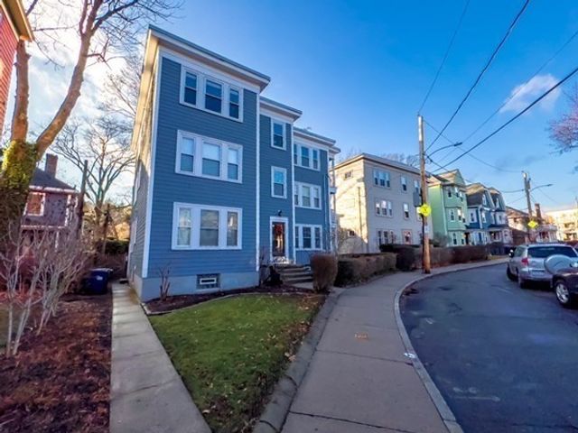 23 Goldsmith St 3, Boston, MA 02130