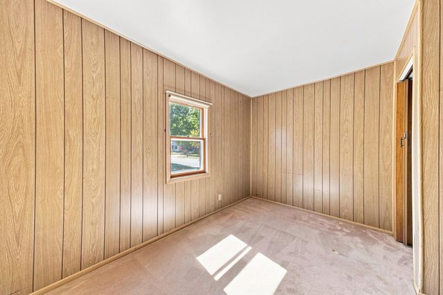 5210 Colfax Avenue N, Minneapolis, MN 55430