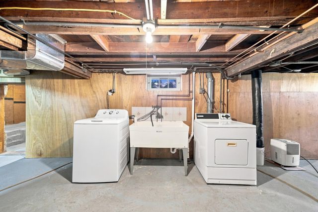 5210 Colfax Avenue N, Minneapolis, MN 55430