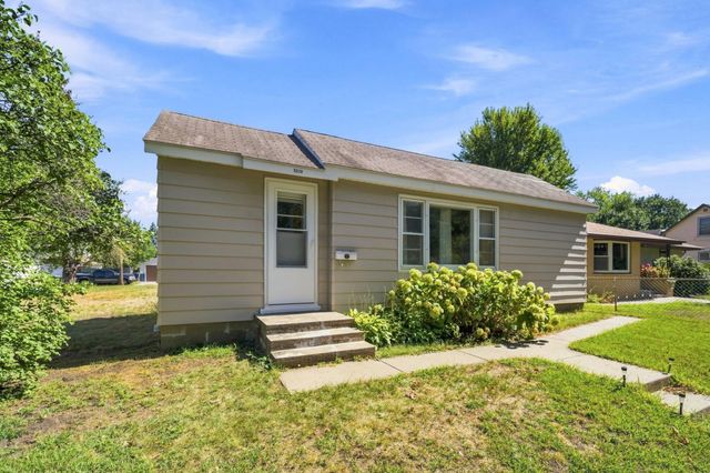 5210 Colfax Avenue N, Minneapolis, MN 55430
