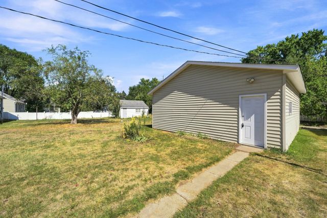 5210 Colfax Avenue N, Minneapolis, MN 55430
