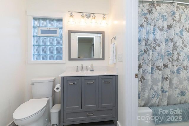 2888 Beaverdam Road, Canton, NC 28716