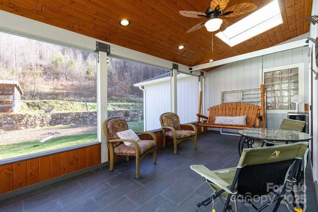 2888 Beaverdam Road, Canton, NC 28716