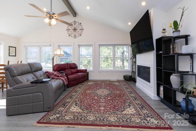 2888 Beaverdam Road, Canton, NC 28716