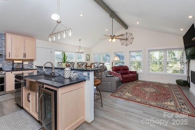 2888 Beaverdam Road, Canton, NC 28716