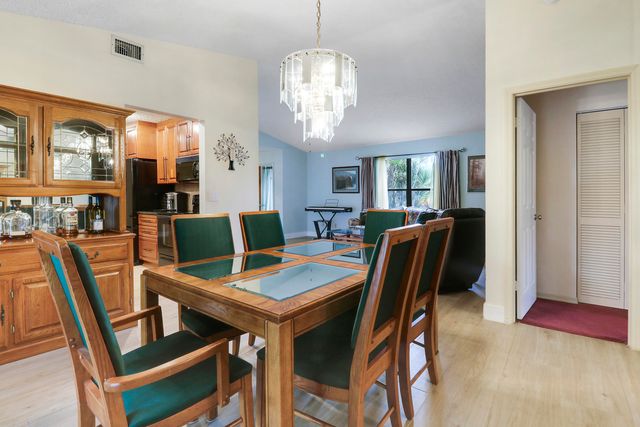 15821 Sedgewyck Circle N, Davie, FL 33331