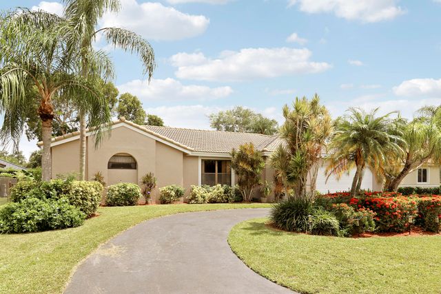 15821 Sedgewyck Circle N, Davie, FL 33331