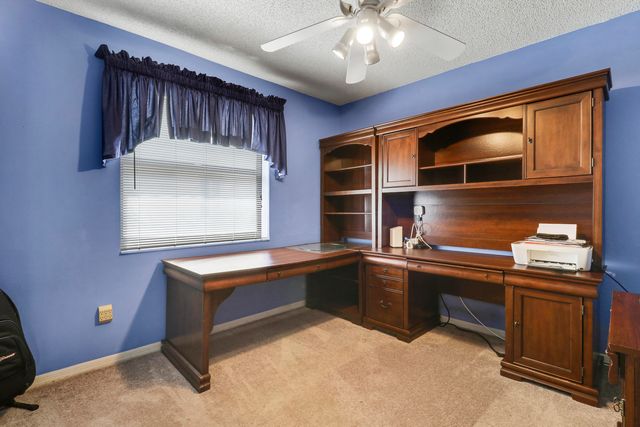 15821 Sedgewyck Circle N, Davie, FL 33331