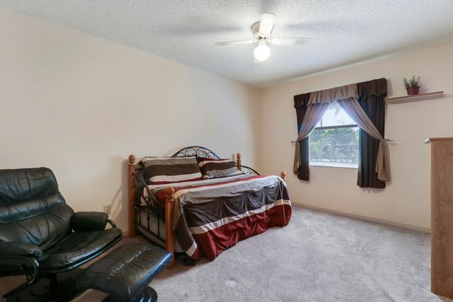 15821 Sedgewyck Circle N, Davie, FL 33331