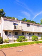 707 Timber Lane 707, Canton, CT 06019