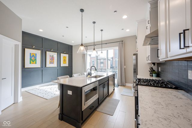 411 Jersey Street, Westfield, IN 46074