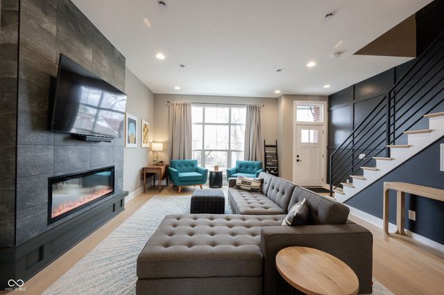 411 Jersey Street, Westfield, IN 46074