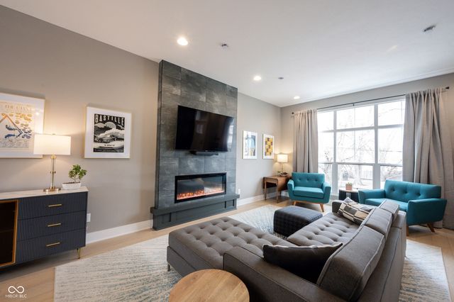 411 Jersey Street, Westfield, IN 46074