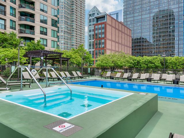 400 N La Salle Street 3606, Chicago, IL 60654