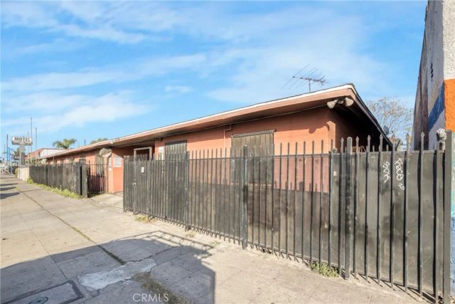 10108 S Figueroa, Los Angeles, CA 90003