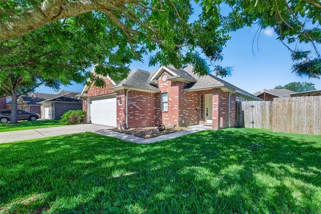 8223 Montego Bay Drive, Baytown, TX 77523